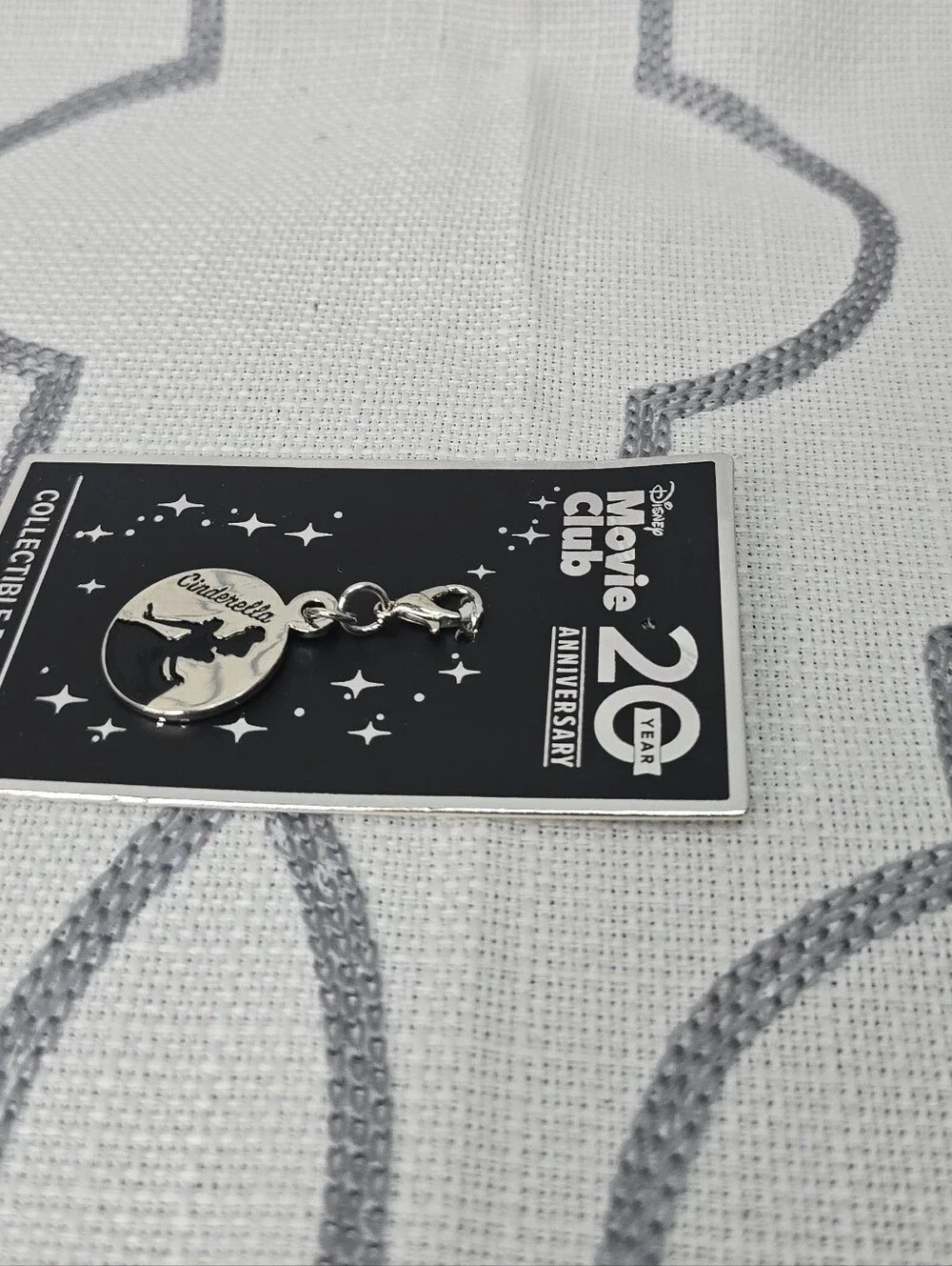 Disney Movie Club 20th Anniversary Cinderella Pendant  2020 New